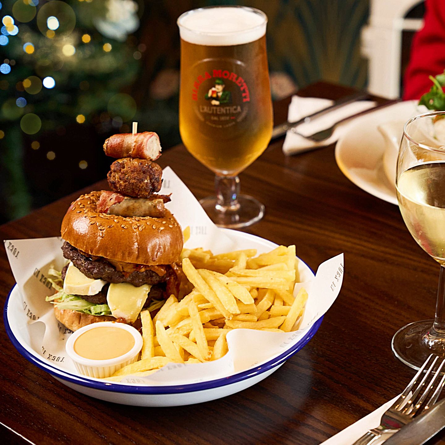 Festive Lunch & Dinner at The Three Crowns & Sugar Loaf in Kidderminster